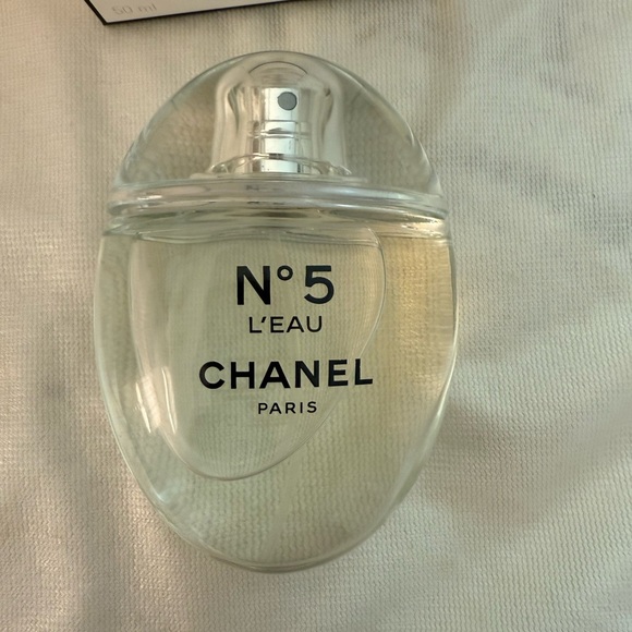 Chanel No5 L’Eau Limited Edition 1.7 EDT - Picture 5 of 10